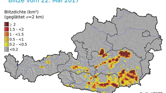So heftig blitzte es am Montag