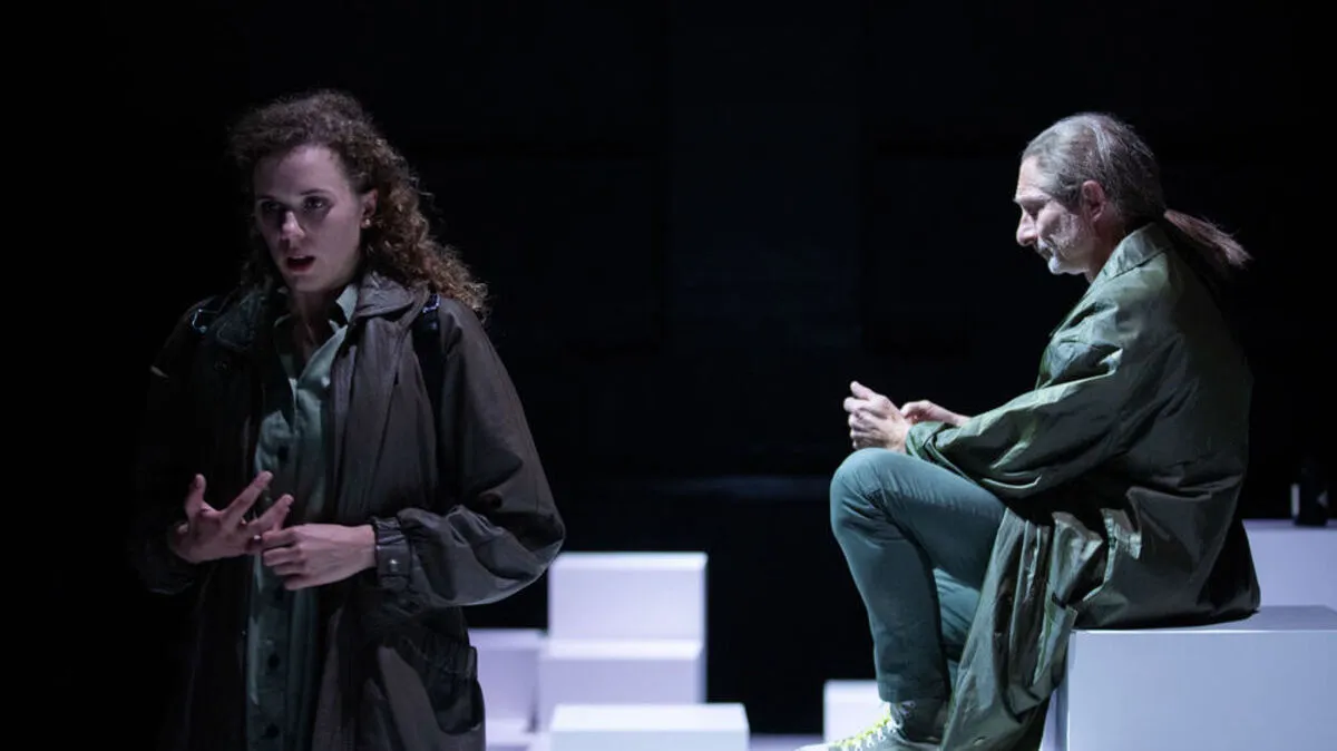 Schauspielhaus-Neuzugang Daria von Loewenich mit Franz Solar.