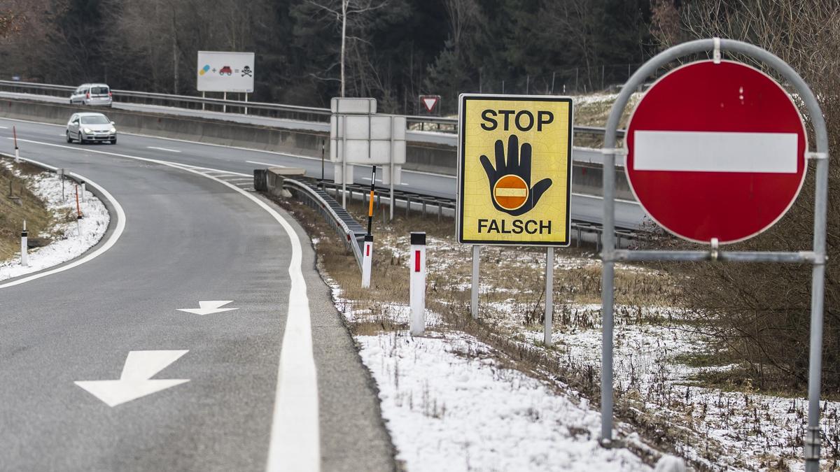 Die 83-Jährige fuhr erst auf der S6, dann auf der A9 entgegen der Fahrtrichtung