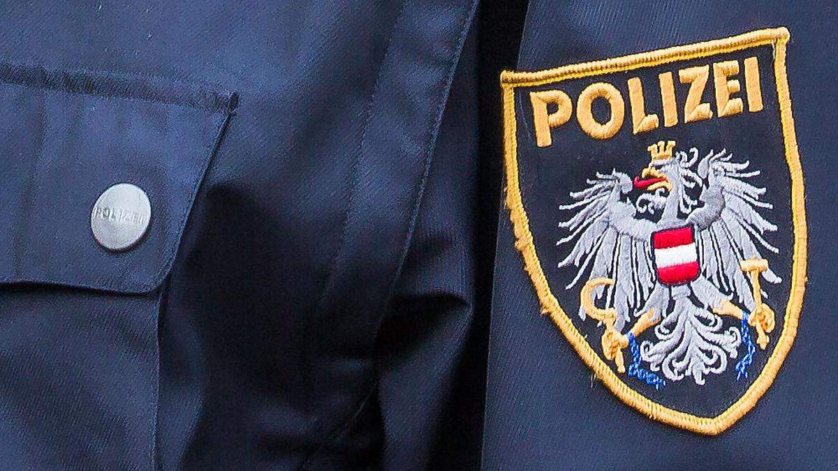 Die Polizei sucht nach den Einbrechern 