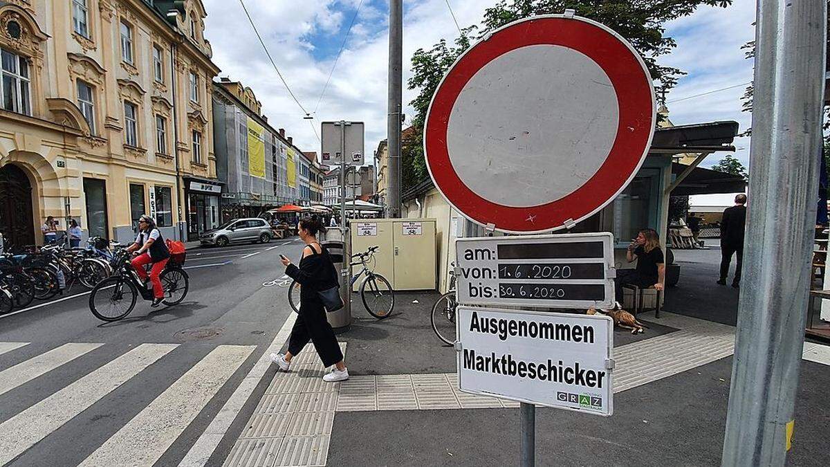 Schlögelgasse/Kaiser-Josef-Platz: Kompromiss rund um erweiterte Marktzone