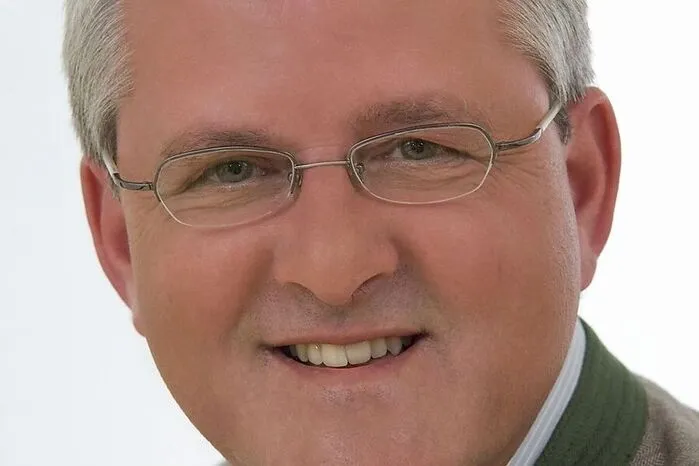 Karl Lessiak, Reichenau:Alt: 2.877,20 Euro Neu: 3.336,29 Euro