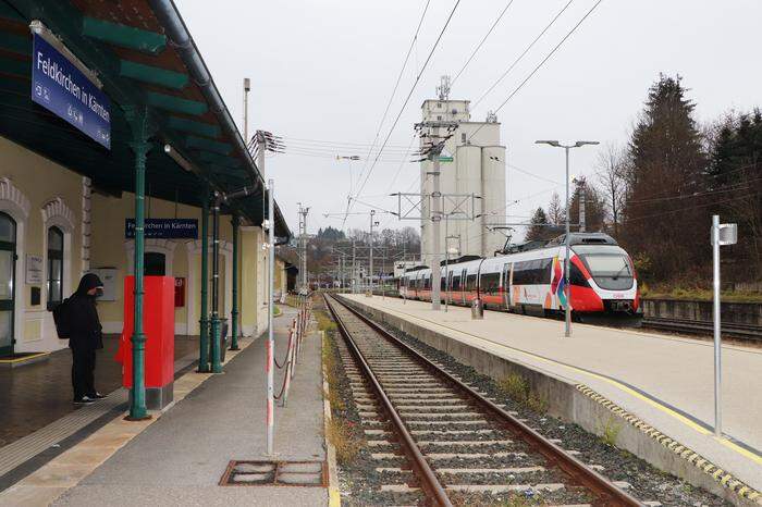 Auch in Feldkirchen stehen die Züge still