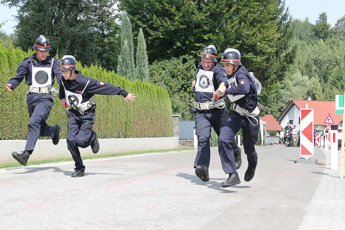 Klicken Sie sich durch weitere Bilder.