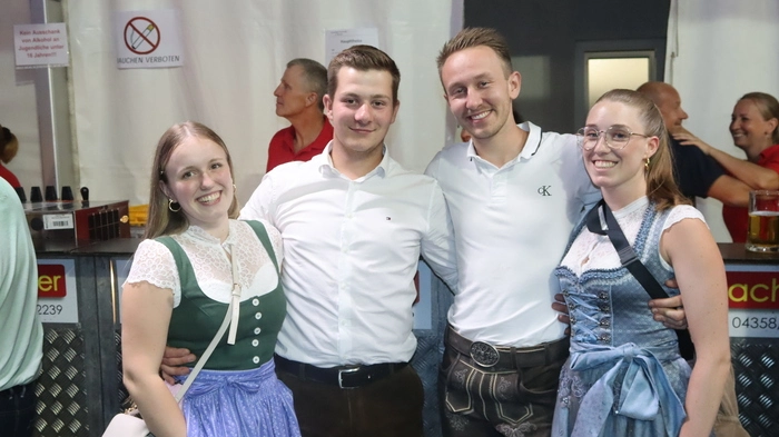 Gut gelaunt feierten die zahlreichen Gäste bis in die Morgenstunden das Jubiläum der FF St. Marein.