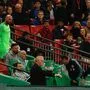 Ersatzkeeper Caballero (links) kam nicht zum Zug, Chelsea-Trainer Sarri (2. v. r.) tobte