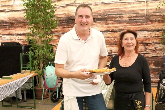 Chef Horst Rauter (Foto) konnte im Festzelt unter anderen Landwirtschaftskammerpräsidenten Siegfried Huber, Unternehmer Stefan Ressenig sowie Elektrotechniker Gerd Hölbling willkommen heißen.