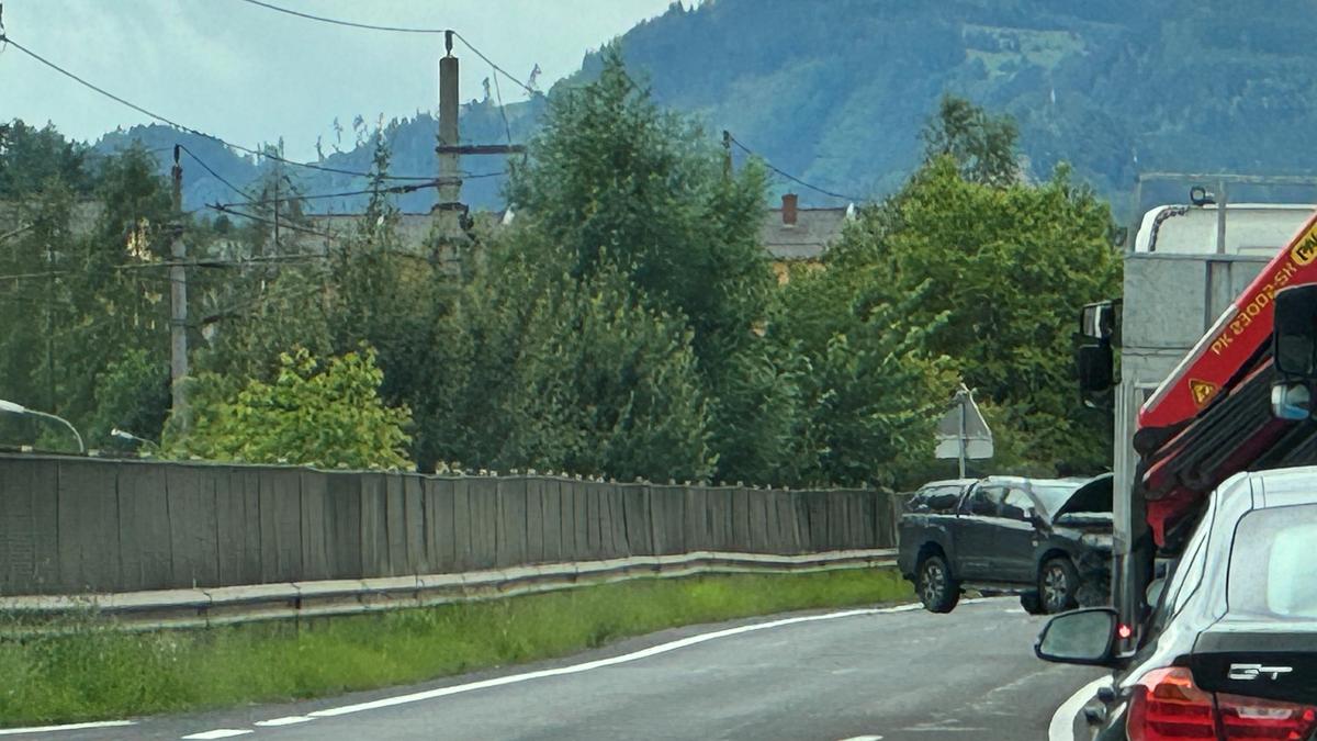 Der Unfall in Niklasdorf brachte den Verkehr zwischen Niklasdorf und Leoben fast endgültig zum Erliegen