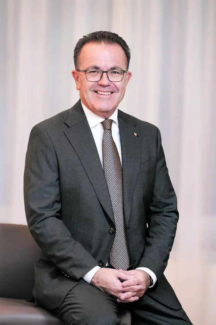 Dr. Michael Kropiunig, Präsident Steiermärkische Rechtsanwaltskammer: „Hauseigentümer müssen angrenzende Gehsteige von 6 bis 22 Uhr schneefrei halten und bei Glatteis streuen.“