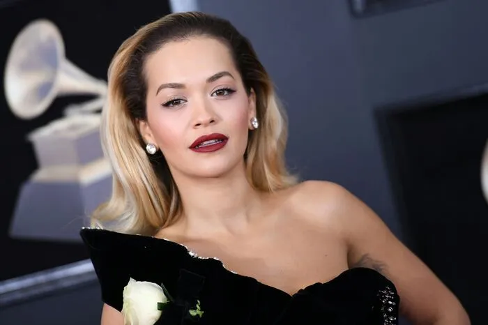 ... wie auch Model, Sängerin und Schauspielerin Rita Ora ...