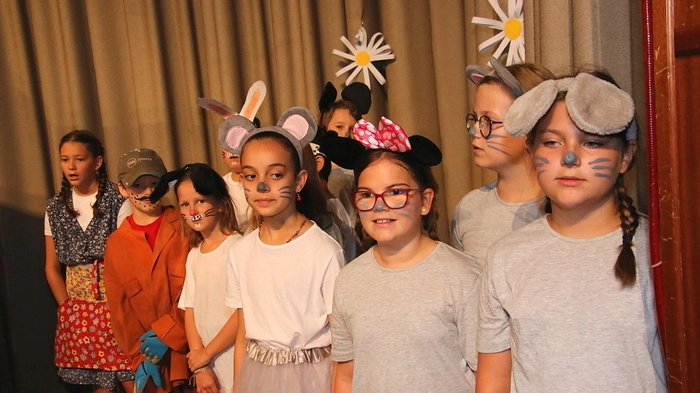 Klicken Sie sich durch die Fotos vom Abschiedsfest von Direktorin Gabriele Zingl-Stöcklmair.