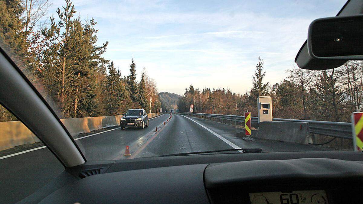 Die Baustellen auf der Autobahn verlangen von den Autofahrern viel ab    