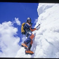Hans Kammerlander bei einer Akklimatisierungstour im unteren Bereich des K2