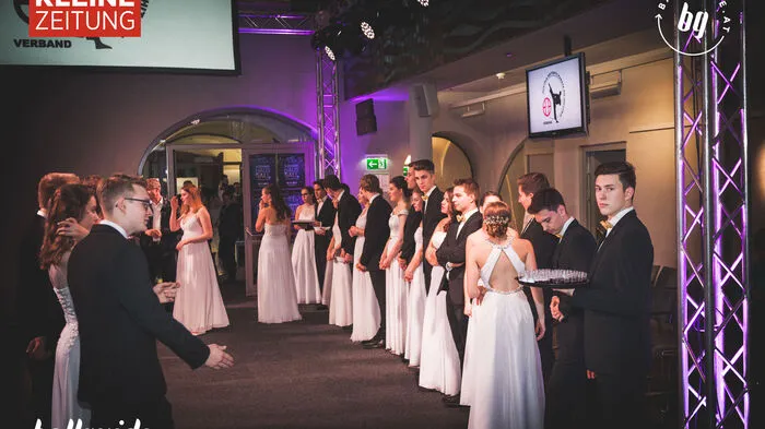 Die Maturantinnen und Maturanten der iHTL Bad Radkersburg führten ihre Gäste am Samstag, dem 18. November, im Congress Zentrum durch eine rauschende Ballnacht. Hier gibt's die schönsten Bilder.
