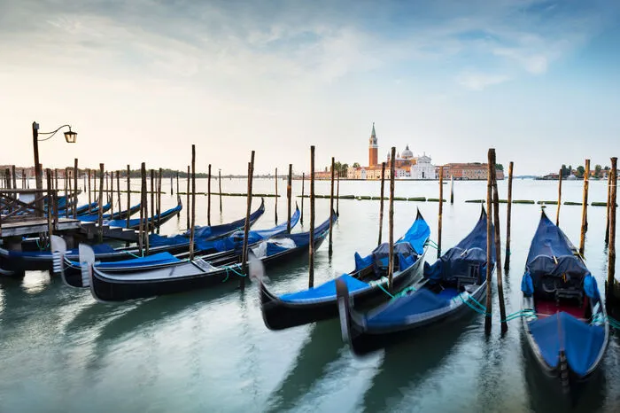 Es könnte kaum einen besseren Zeitpunkt geben als jetzt, um ein bisschen mehr über Venedig zu erfahren. Denn im Jahr 2016 feiert die Stadt die 500-jährige Geschichte des Venezianischen Ghettos – eine ganz eigene Insel im Herzen von „La Serenissima“.