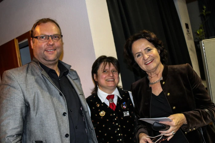 Obfrau Rosina Glawar konnte zahlreiche Ehrengäste begrüßen