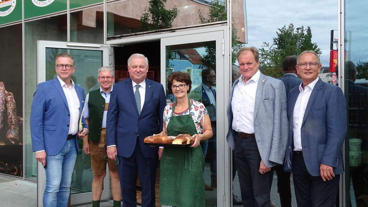 Hermann Schützenhöfer besuchte auch den Bauernladen der Familie Weixler in Köflach