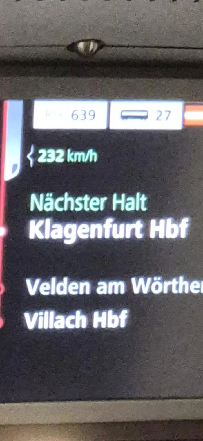 Die Geschwindigkeit auf der Strecke beeindruckt immer noch zahlreiche Fahrgäste