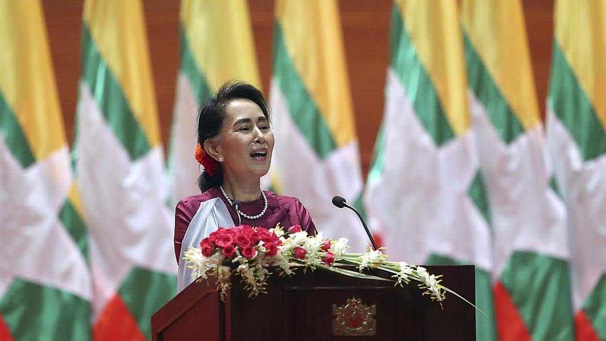  Aung San Suu Kyi