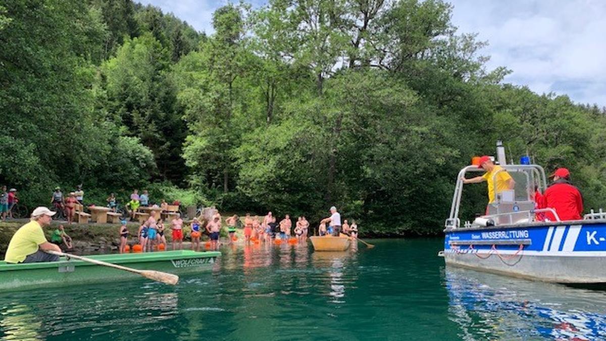 Die wöchentliche Seeüberquerung der Hotel-Gäste wird nur mehr mit Schwimmbojen durchgeführt