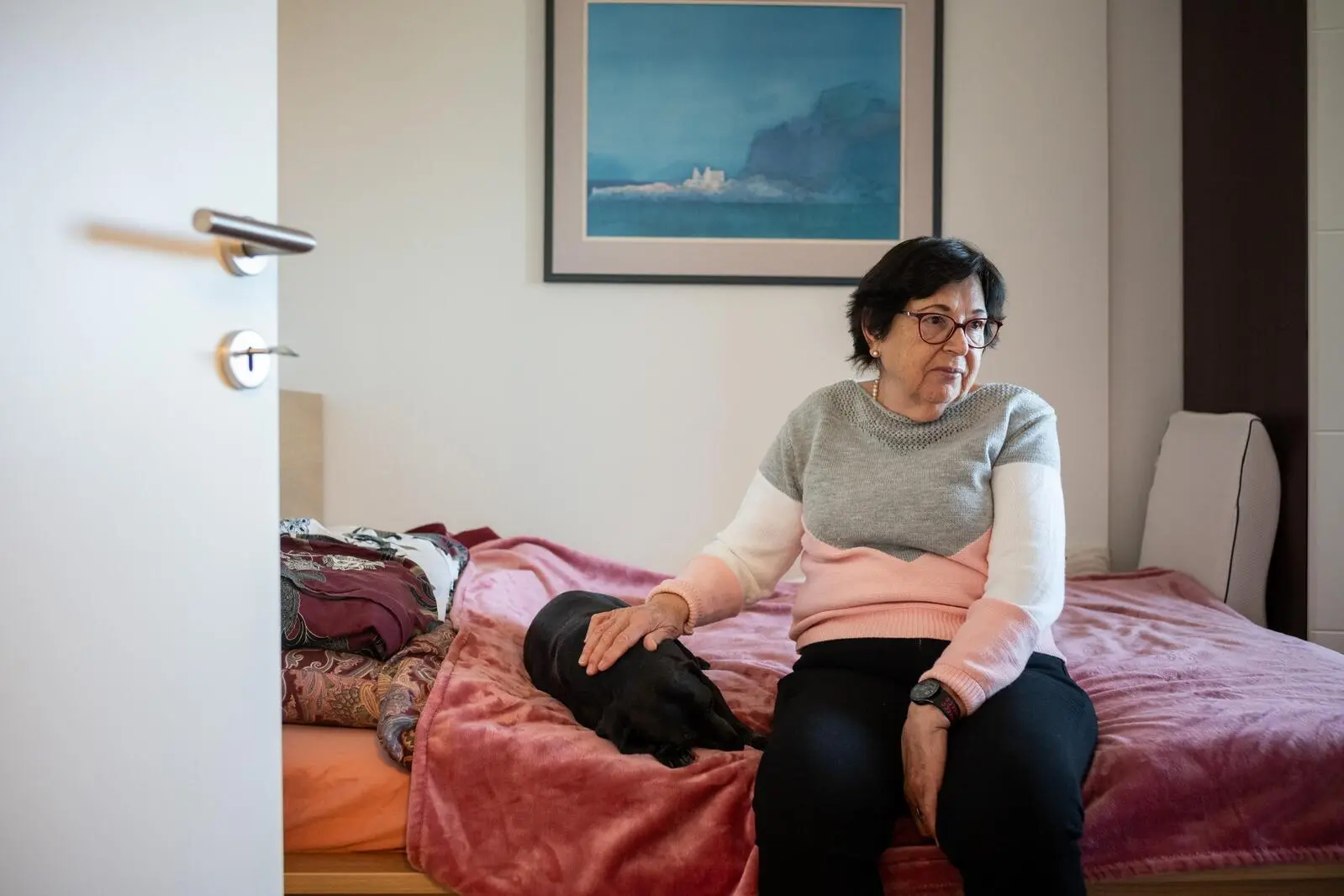 Erika mit ihrem Hund Manuka