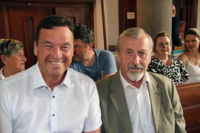 Unter den Zuhörern waren auch Bürgermeister Jochen Bocksruker, Stadtrat Andreas Albrecher und der Historiker Ernst Lasnik.