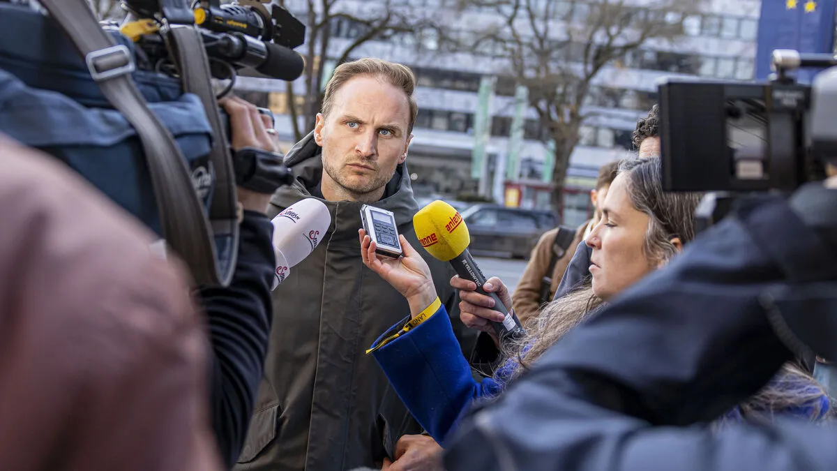Vier laute Kritiker von Janos Juvan wurden heute aus der Partei geworfen
