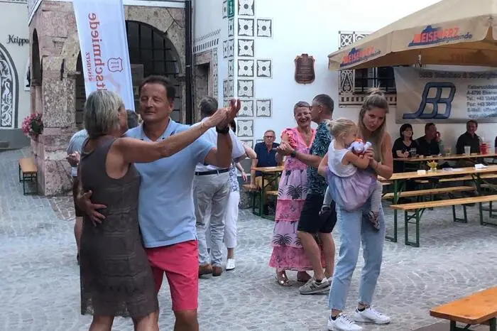 Klicken Sie sich durch weitere Bilder!