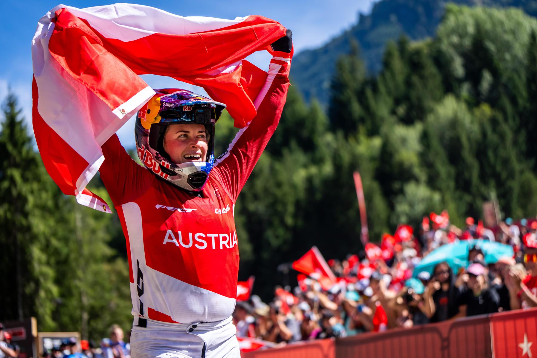 Mountainbike: Valentina Höll ist zum vierten Mal in Folge Weltmeisterin
