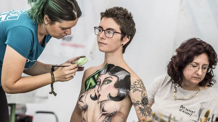 Klicken Sie sich durch die Bilder vom ersten Festivaltag