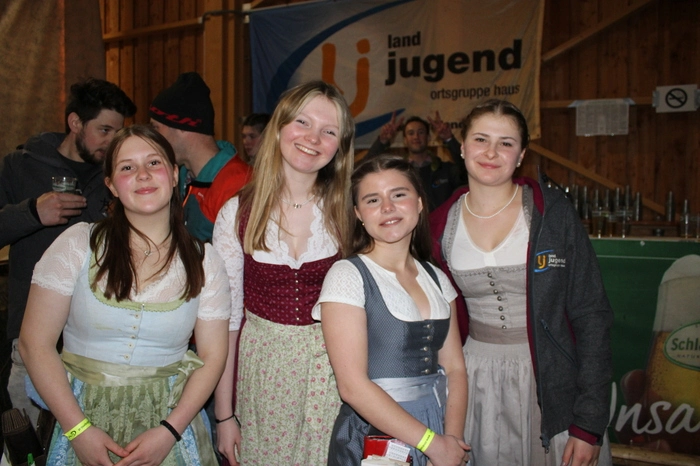 Die Landjugendmitglieder sorgten für das leibliche Wohl