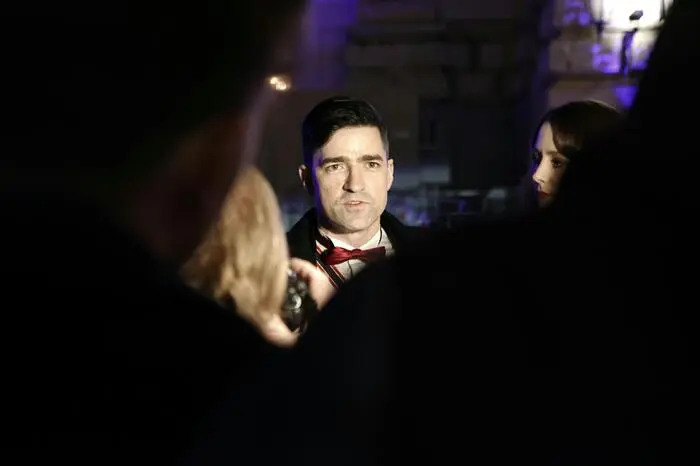 Martin Sellner auf dem Weg zum Akademikerball in der Wiener Hofburg
