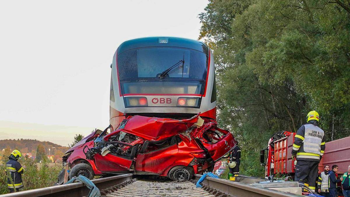 Bei dem furchtbaren Unfall in Lödersdorf war ein Todesopfer zu beklagen