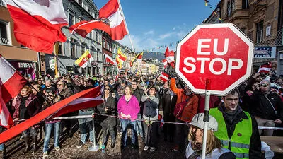 700 Demonstranten drängten sich im Jänner, als das Asylthema in Villach überkochte, auf dem Hauptplatz