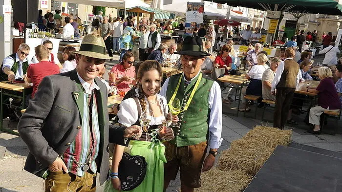 Kurt Wallner, Bürgermeister von Leoben und Leobens Citymanager Anton Hirschmann laden am Freitag zum siebenten Weinfest