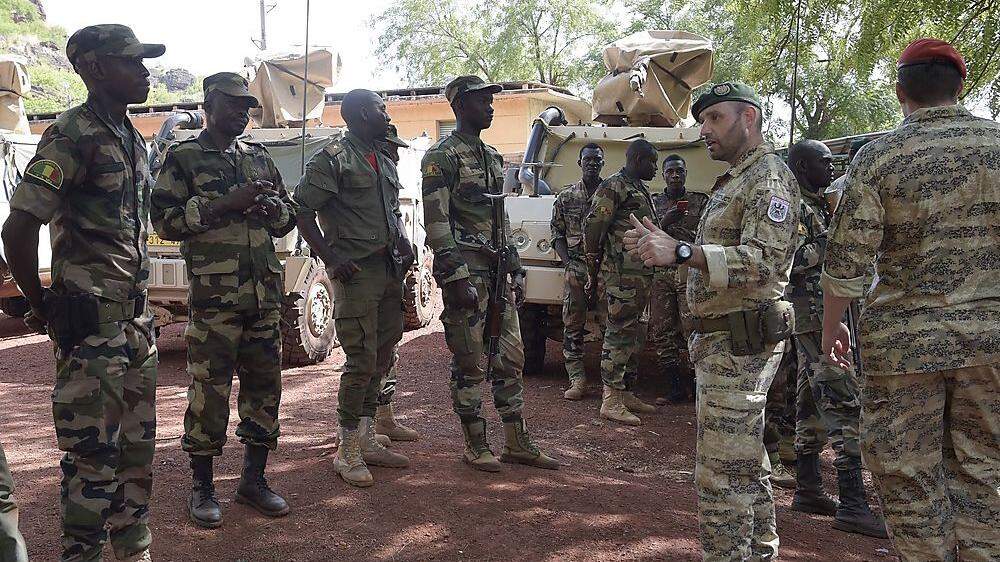 Aus dem Archiv: Österreichische Soldaten bilden malische Kollegen aus