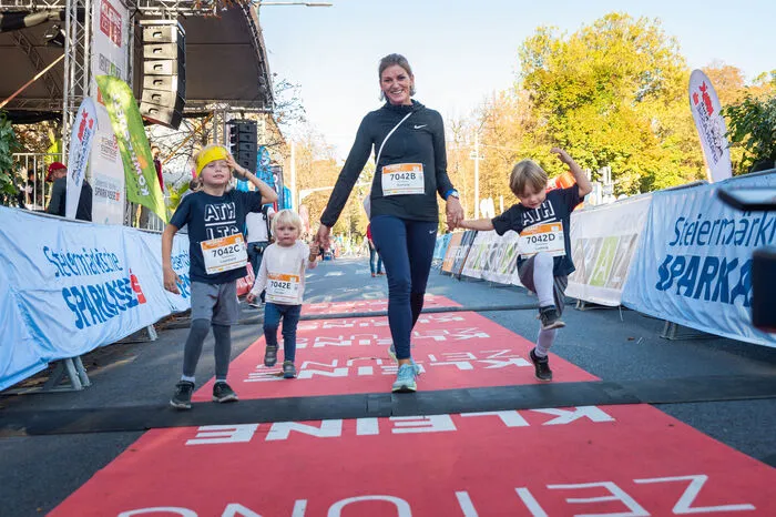 Klicken Sie sich durch den Familienlauf!