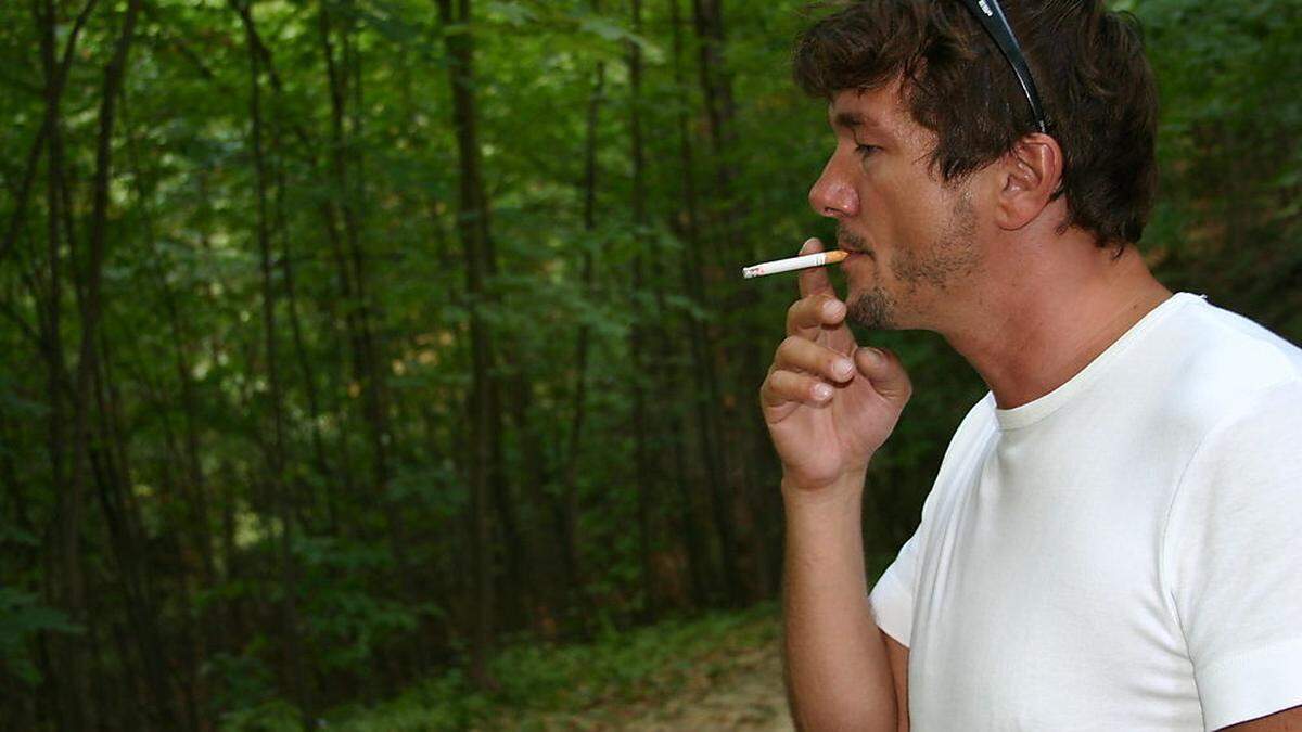 Rauchen im Wald kann jetzt richtig teuer werden