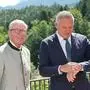 ABD0038_20250630 - GRUNDLSEE - ÖSTERREICH: (v.l.) Der Salzburger Landeshauptmann Wilfried Haslauer (ÖVP) und der steirische Landeshauptmann Mario Kunasek (FPÖ), anlässlich der Vorsitzübergabe der Landeshauptleutekonferenz an die Steiermark am Montag, 30. Juni 2025 am Grundlsee im steirischen Salzkammergut. - FOTO: APA/FRANZ NEUMAYR