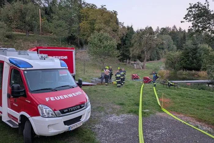 Die Feuerwehren brachten den Brand rasch unter Kontrolle und verhinderten eine Ausbreitung des Feuers. 