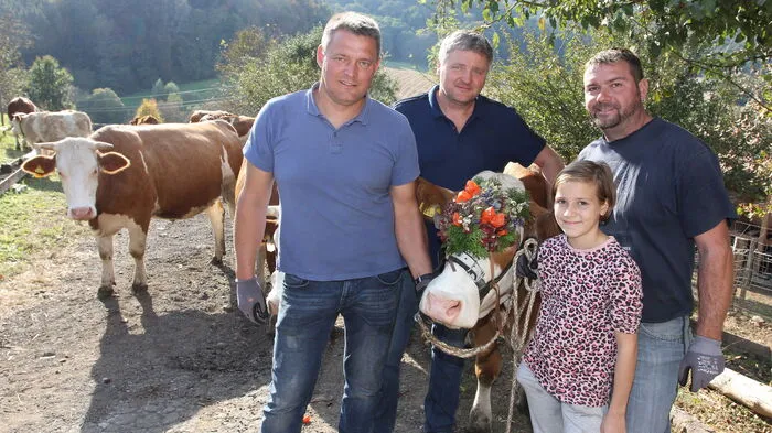 Mit der Leitkuh wurde der Almabtrieb gestartet.