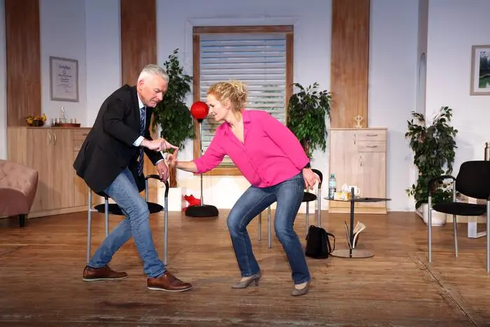 Dieter Nagelschmied und Silvia Barzauner sind zwei der unzähligen Akteure, die zweimal pro Jahr auf der Bühne in Weißenstein stehen