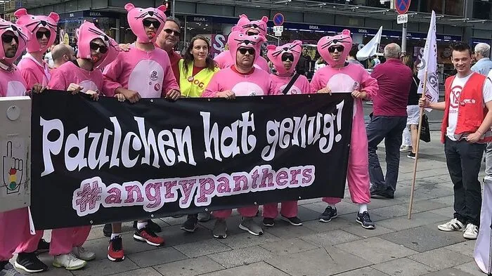 Die steirische Gewerkschaftsjugend beim Protest in Wien