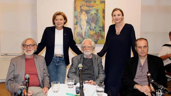 Mit Franz Dampfhofer und Christoph Rodler stellen seit Freitag zwei bekannte Künstler im Kunsthaus Köflach einige ihrer Werke aus.