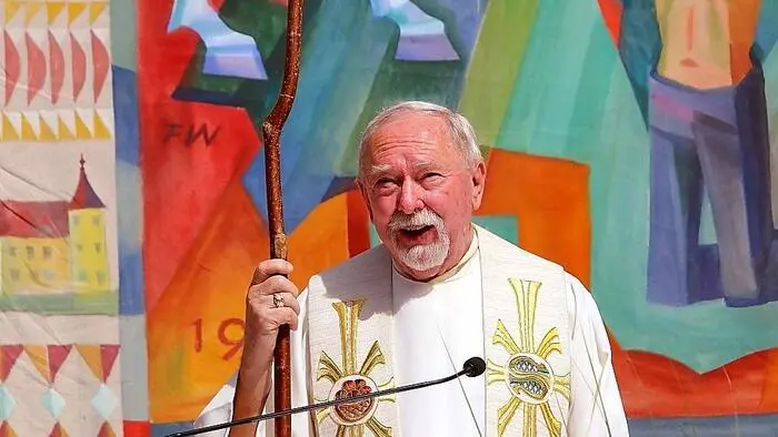 Martin Schmiedbauer ist seit 50 Jahren Priester