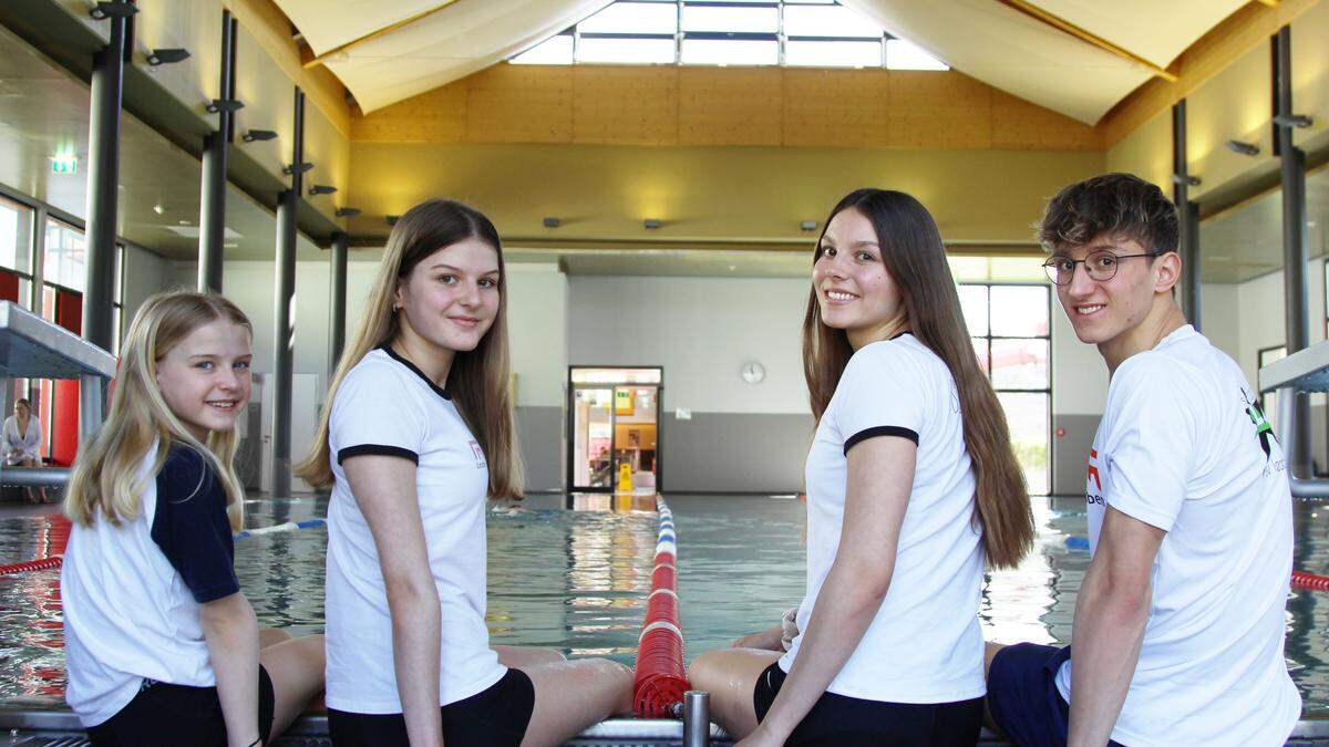 Die Geschwister Lilli, Laura, Linda und Daniel Paier (von links) sind ausgezeichnete Schwimmer