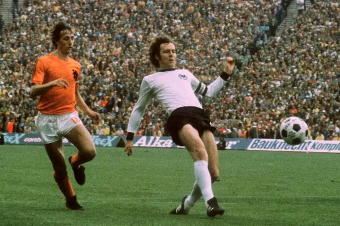Finalgegner war damals niemand geringerer als die Niederlande mit Weltfußballer und Beckenbauers gutem Freund, Johan Cruyff.