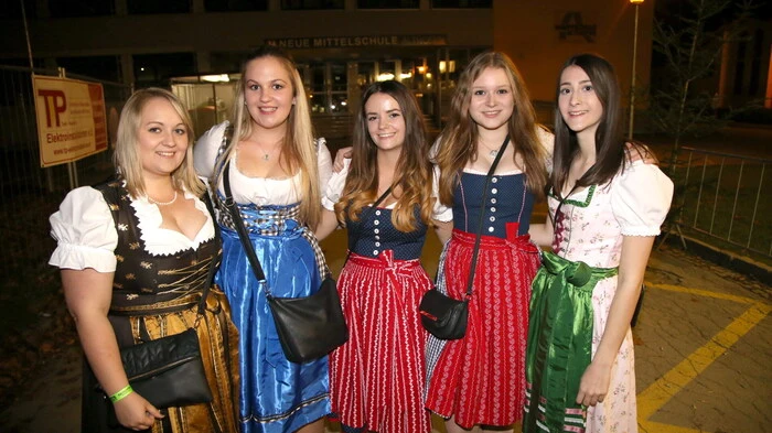 Hunderte Besucher waren am Samstag in die Krappfeld-Metropole gepilgert, um beim Bezirks-Landjugendball 2017 dabei zu sein. 