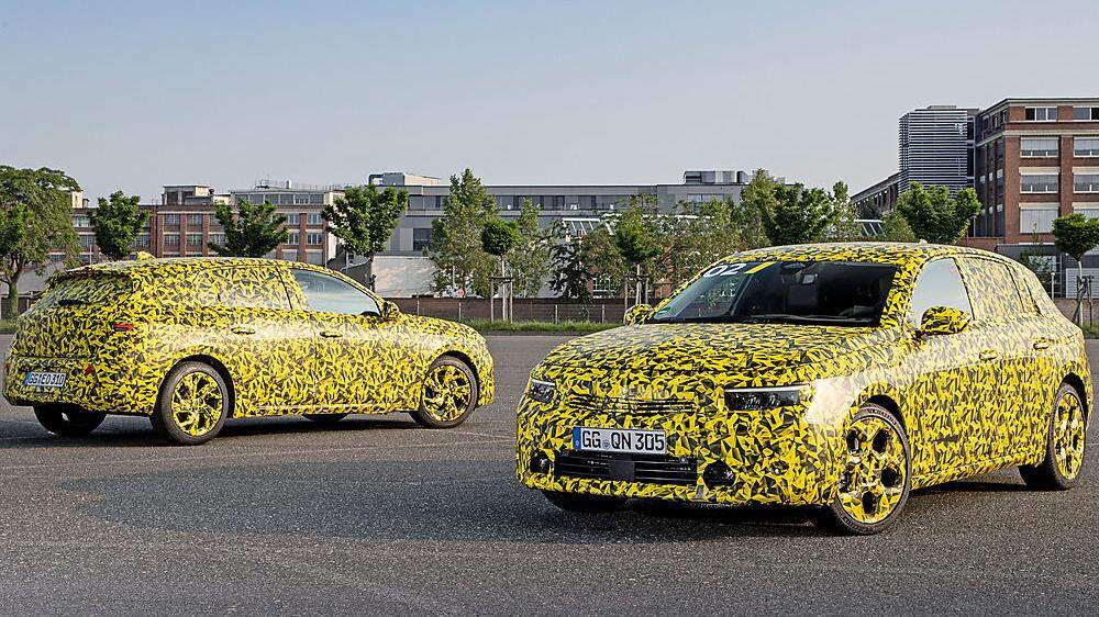 Noch getarnt: Wir durften mit dem neuen Opel Astra aber schon erste Runden drehen