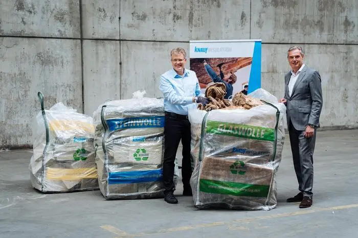 Leiten die neue Knauf-Recyclinganlage: Joachim Wieltschnig und Udo Klamminger (von links)
